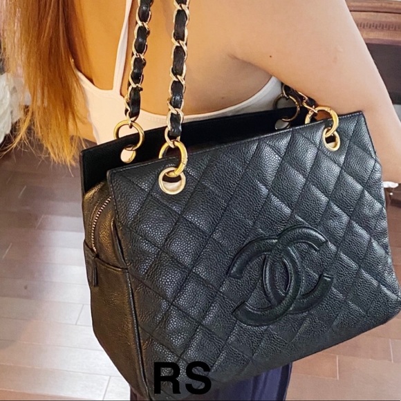 CHANEL petit timeless tote - Picture 2 of 6